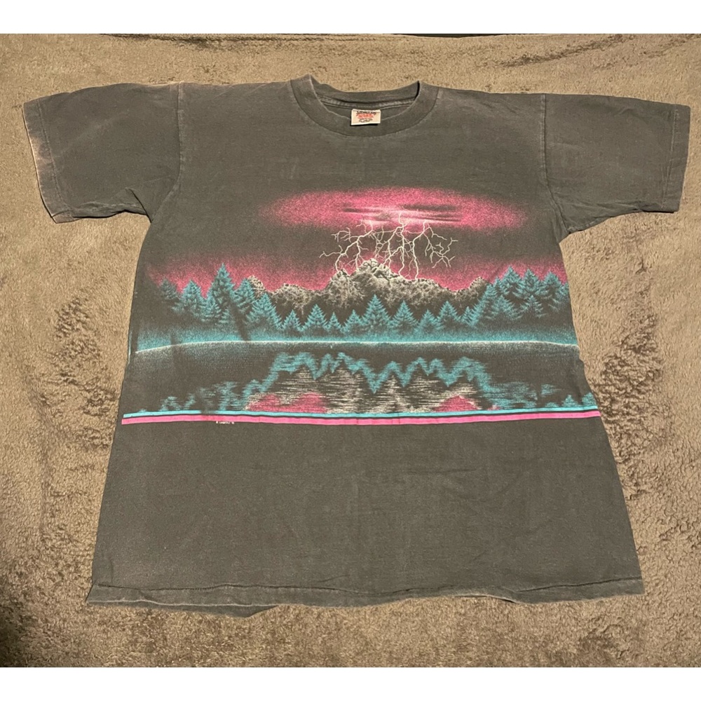 Vintage Made in USA single stitch T-Shirt graphic Tee Lighting and Forest Print